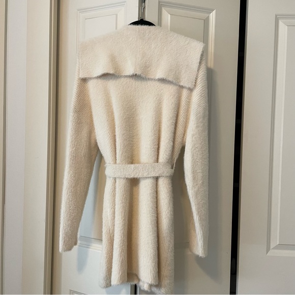 Revolve Tularosa Erin Wrap Cardigan Like New - Picture 7 of 9